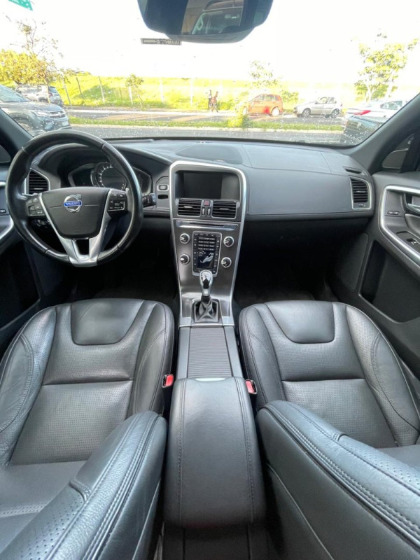 VOLVO XC60 2.0 4P T6 INSCRIPTION TURBO AUTOMÁTICO