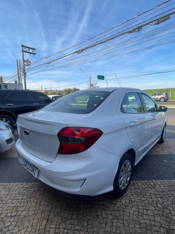 FORD Ka + Sedan 1.0 12V 4P TI-VCT SE FLEX