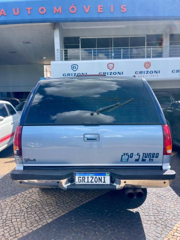 CHEVROLET Grand Blazer 4.1 18V 4P DLX