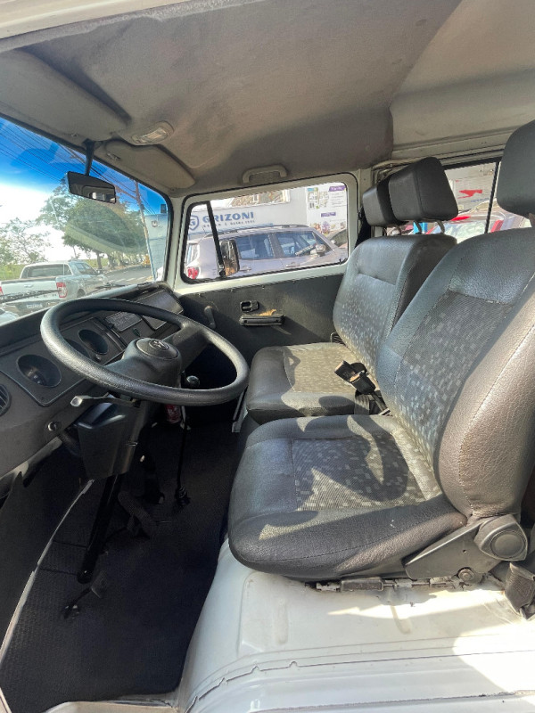 Kombi 1.6 STD 9 LUGARES