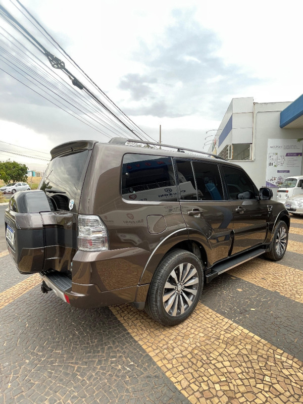 Pajero 3.2 16V 4P 4X4 7 LUGARES HPE TURBO DIESEL INTERCOOLER AUTOMÁTICO