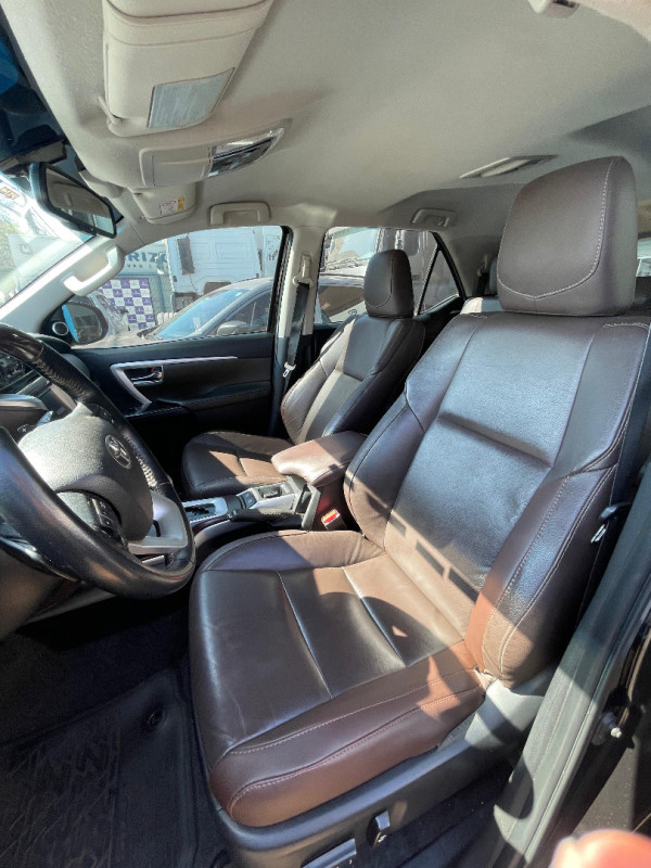 TOYOTA Hilux SW4 2.8 16V 4P SRX 4X4 7 LUGARES TURBO DIESEL AUTOMÁTICO