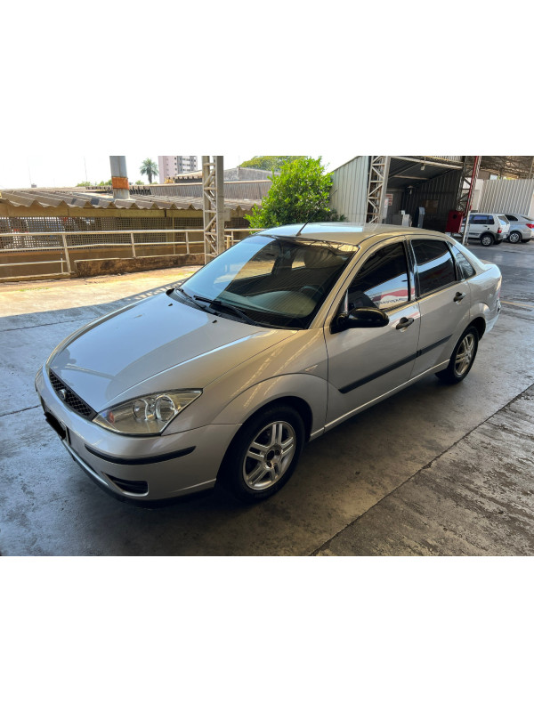 Focus Sedan 2.0 16V 4P GLX AUTOMÁTICO