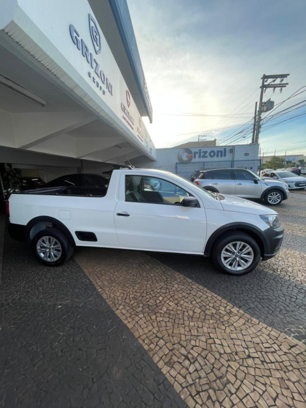 VOLKSWAGEN Saveiro 1.6 FLEX MSI ROBUST CABINE SIMPLES