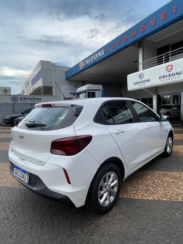 CHEVROLET Onix Hatch 1.0 4P FLEX LT