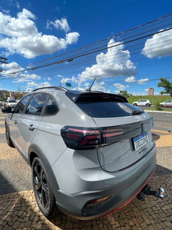 VOLKSWAGEN Nivus 1.0 4P FLEX 200 TSI HIGHLINE TURBO AUTOMÁTICO