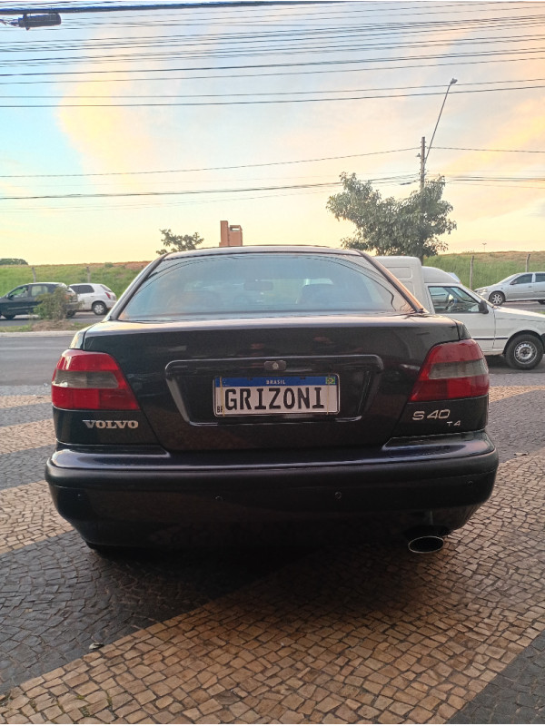 VOLVO S40 1.8 16V 4P AUTOMÁTICO