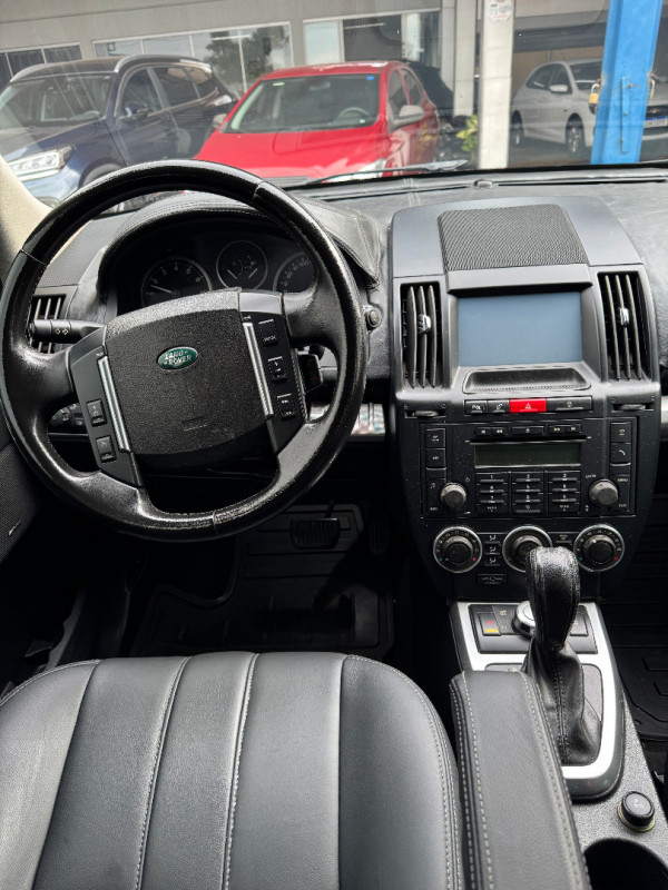 LAND ROVER Freelander 2 3.2 24V I6 4P SE AUTOMÁTICO