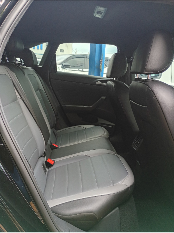 VOLKSWAGEN Nivus 1.0 4P FLEX 200 TSI HIGHLINE TURBO AUTOMÁTICO