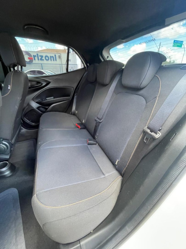 FIAT Argo 1.3 4P FLEX FIREFLY TREKKING AUTOMÁTICO CVT