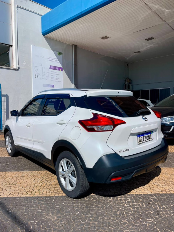 NISSAN Kicks 1.6 16V 4P FLEXSTART S DIRECT X-TRONIC AUTOMÁTICO CVT