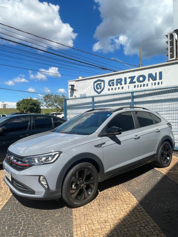 Nivus 1.0 4P FLEX 200 TSI HIGHLINE TURBO AUTOMÁTICO