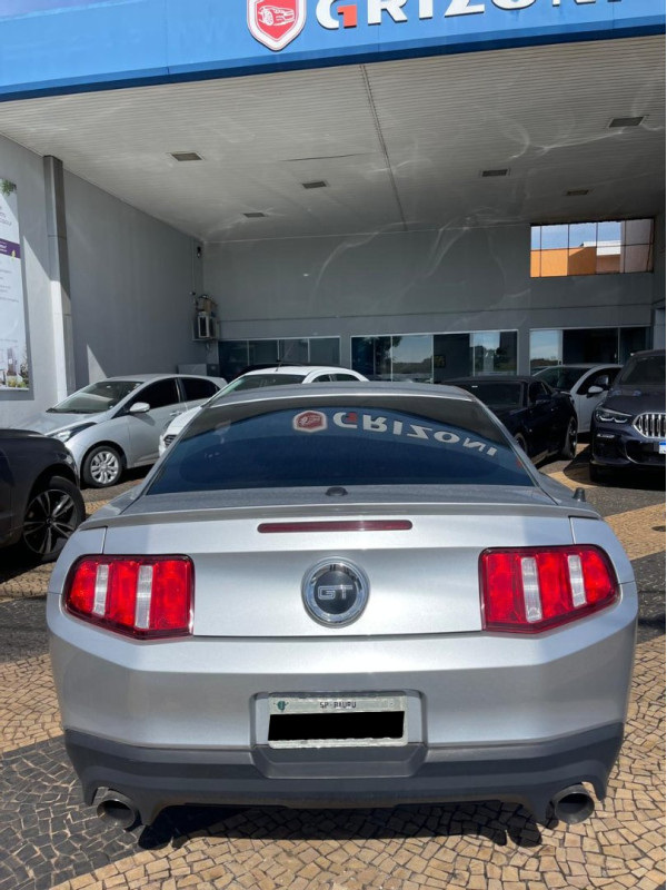 FORD Mustang 5.0 V8 24V GT PREMIUM COUPÉ