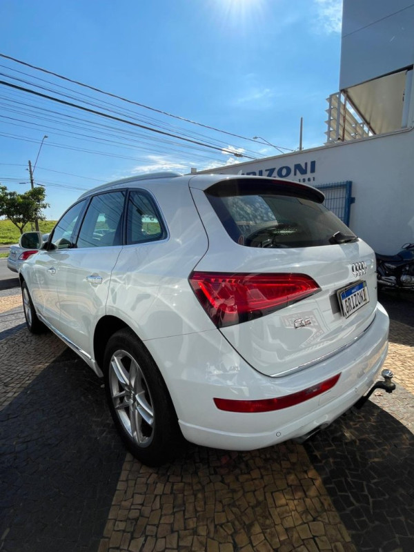 AUDI Q5 2.0 16V 4P TFSI AMBITION AUTOMÁTICO