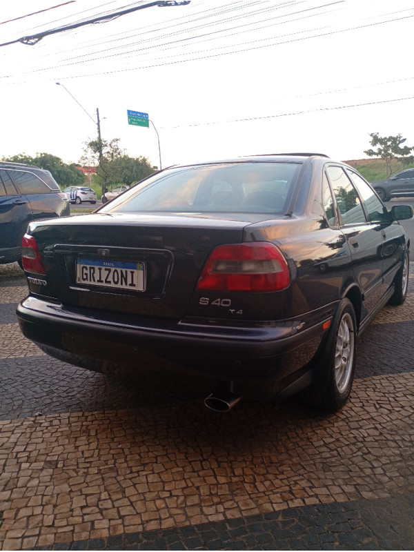 VOLVO S40 1.8 16V 4P AUTOMÁTICO