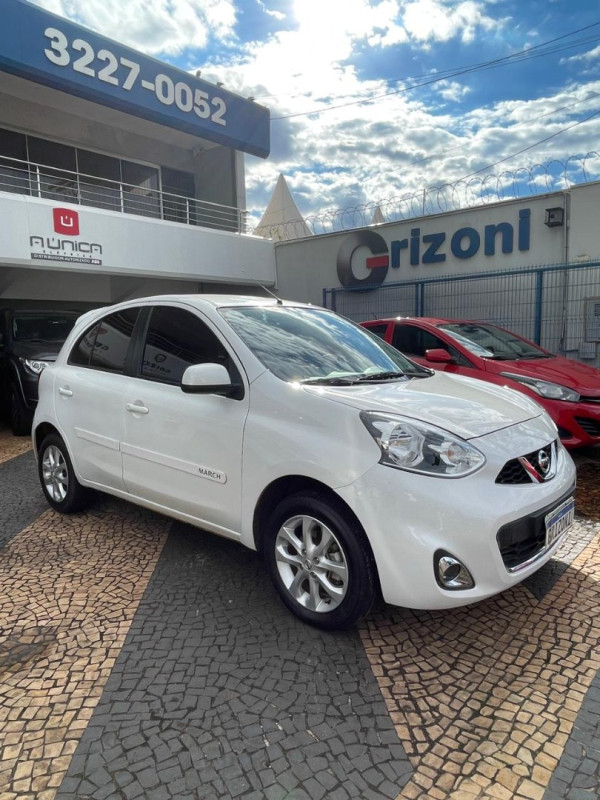 NISSAN March 1.6 16V 4P SV FLEX