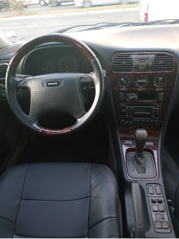 VOLVO S40 1.8 16V 4P AUTOMÁTICO