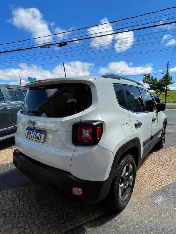 JEEP Renegade 1.8 16V 4P FLEX AUTOMÁTICO