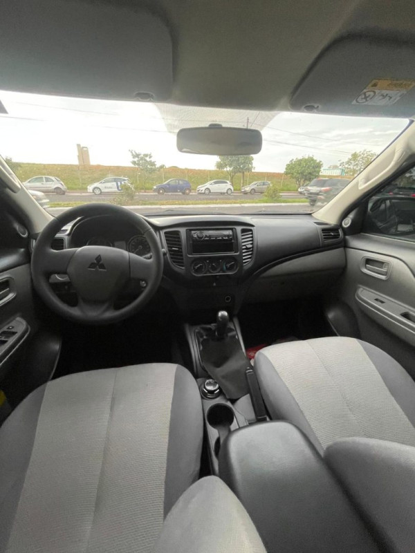 MITSUBISHI L 200 Triton 2.4 16V SPORT GL CABINE DUPLA TURBO DIESEL