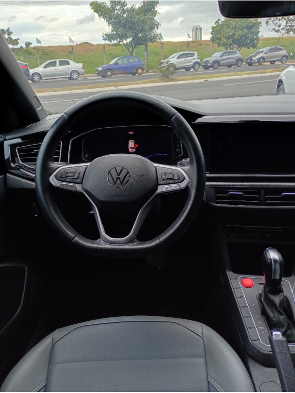 VOLKSWAGEN Nivus 1.0 4P FLEX 200 TSI HIGHLINE TURBO AUTOMÁTICO