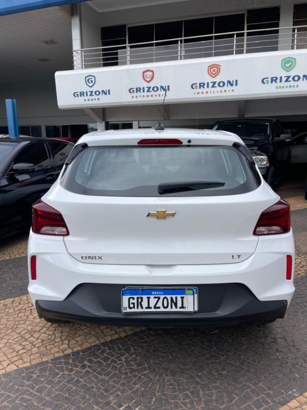 CHEVROLET Onix Hatch 1.0 4P FLEX LT
