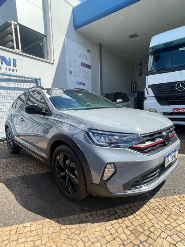 VOLKSWAGEN Nivus 1.0 4P FLEX 200 TSI HIGHLINE TURBO AUTOMÁTICO