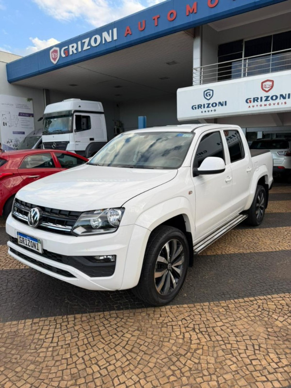 Amarok 3.0 V6 CABINE DUPLA CONFORT 4X4 TURBO INTERCOOLER AUTOMÁTICO