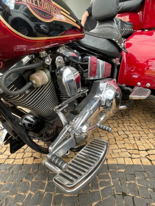 HARLEY DAVIDSON Softail Heritage Classic 1450