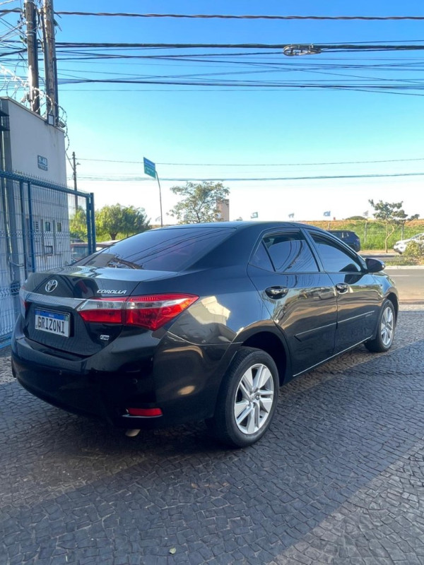 TOYOTA Corolla 1.8 16V 4P GLI