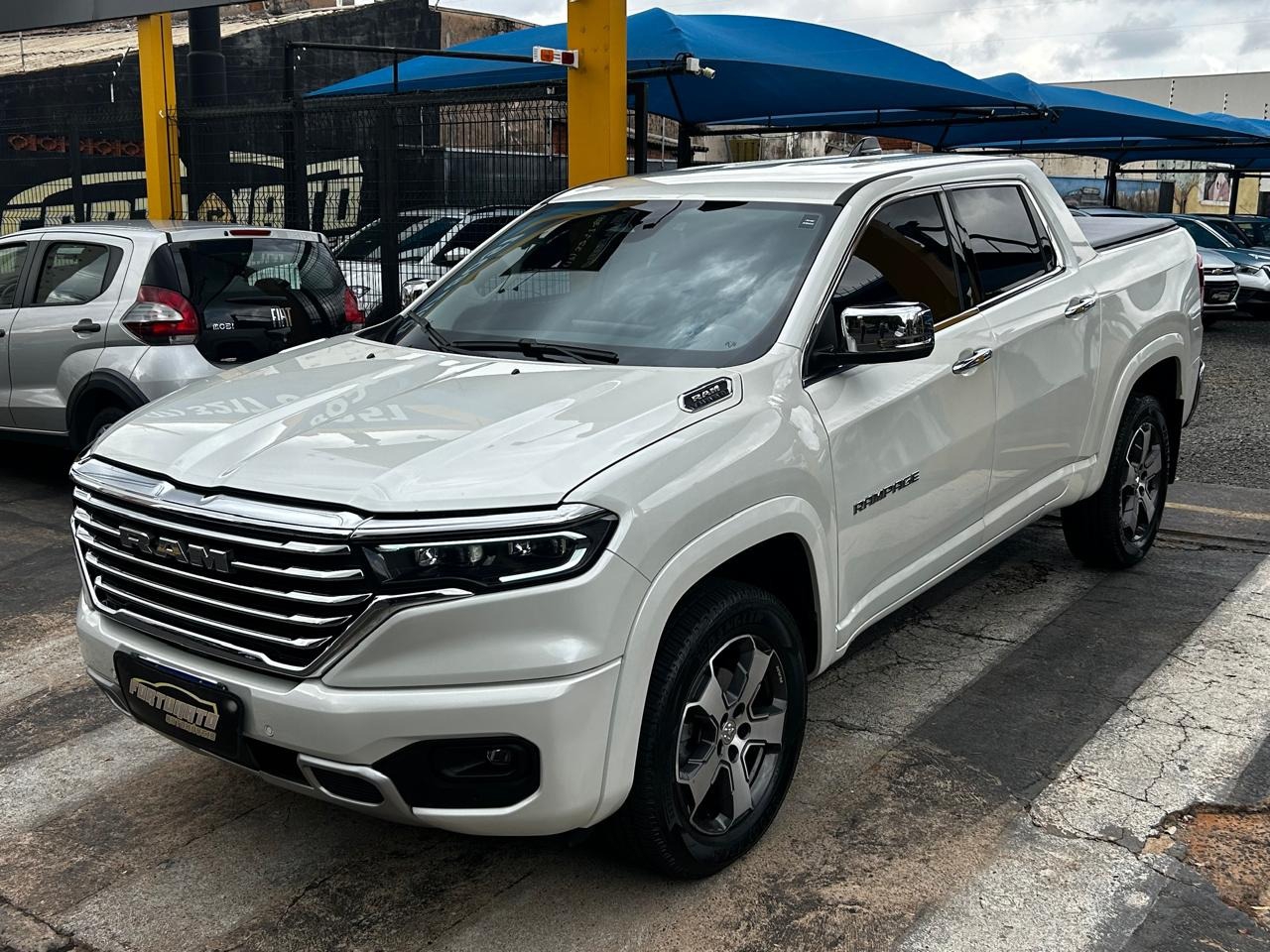 Rampage 2.2 4P LARAMIE TURBO DIESEL 4X4 AUTOMÁTICO
