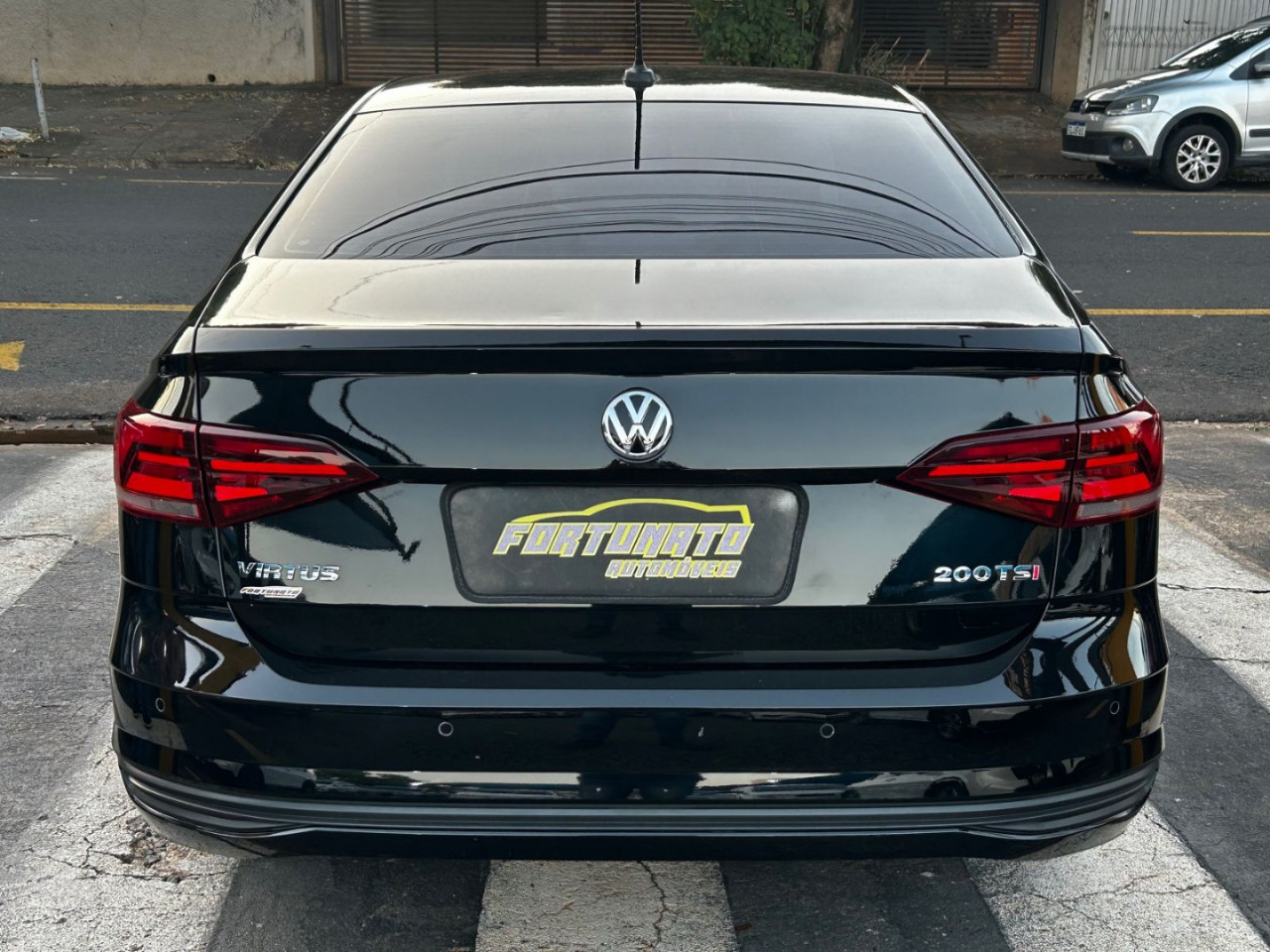 Virtus 1.0 4P 200 TSI FLEX COMFORTLINE AUTOMÁTICO