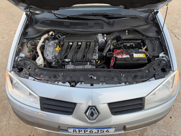 RENAULT Megane Grand Tour 2.0 16V 4P DYNAMIQUE AUTOMÁTICO