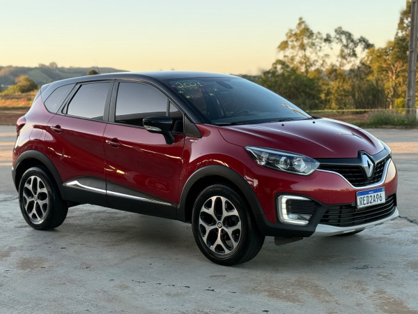 RENAULT Captur 1.6 16V 4P FLEX BOSE AUTOMÁTICO