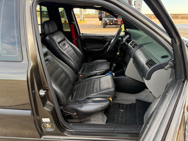 VOLKSWAGEN Saveiro 1.8 G3 PLUS