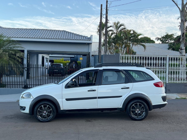FIAT Palio Weekend 1.4 4P FLEX TREKKING