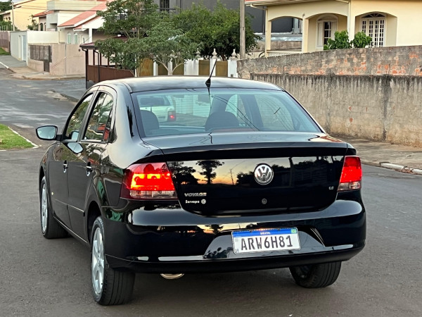 VOLKSWAGEN Voyage 1.6 4P FLEX