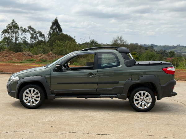 FIAT Strada 1.8 16V FLEX ADVENTURE LOCKER CABINE DUPLA