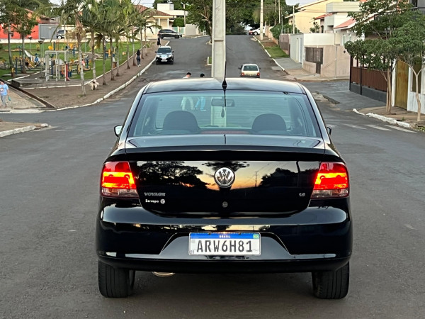 VOLKSWAGEN Voyage 1.6 4P FLEX