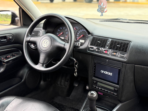 VOLKSWAGEN Golf 1.6 4P GENERATION