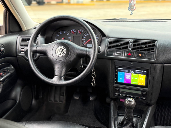 VOLKSWAGEN Golf 1.6 4P GENERATION