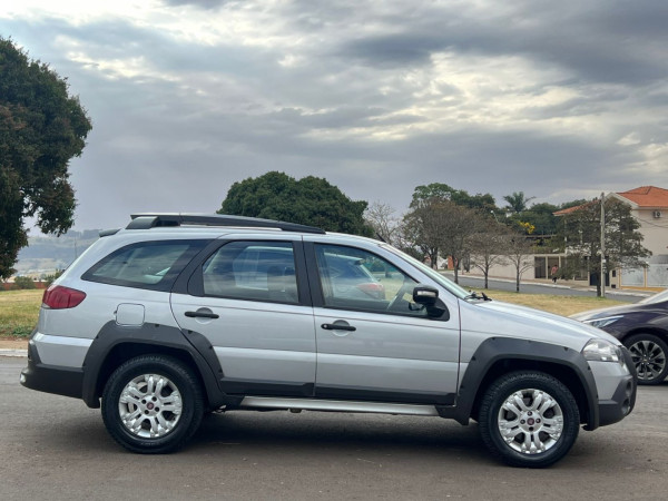 FIAT Palio Weekend 1.8 4P FLEX ADVENTURE LOCKER