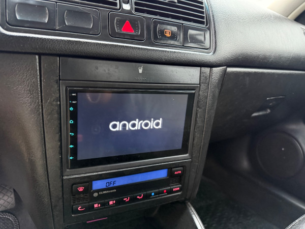 VOLKSWAGEN Golf 1.6 4P GENERATION