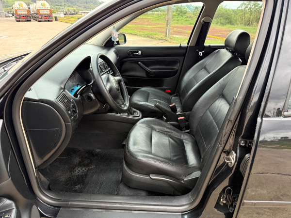 VOLKSWAGEN Golf 1.6 4P GENERATION