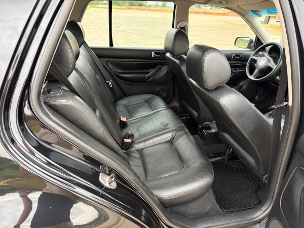 VOLKSWAGEN Golf 1.6 4P GENERATION