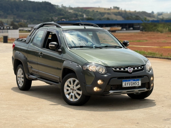 Strada 1.8 16V FLEX ADVENTURE LOCKER CABINE DUPLA