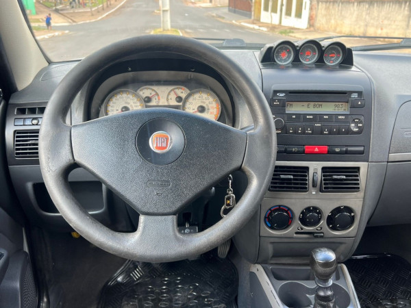 FIAT Palio Weekend 1.8 4P FLEX ADVENTURE LOCKER