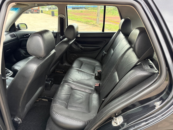 VOLKSWAGEN Golf 1.6 4P GENERATION