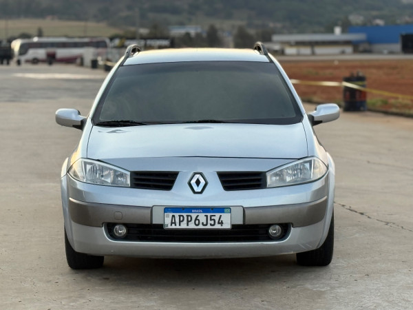 RENAULT Megane Grand Tour 2.0 16V 4P DYNAMIQUE AUTOMÁTICO