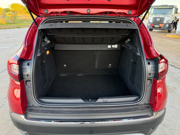 RENAULT Captur 1.6 16V 4P FLEX BOSE AUTOMÁTICO