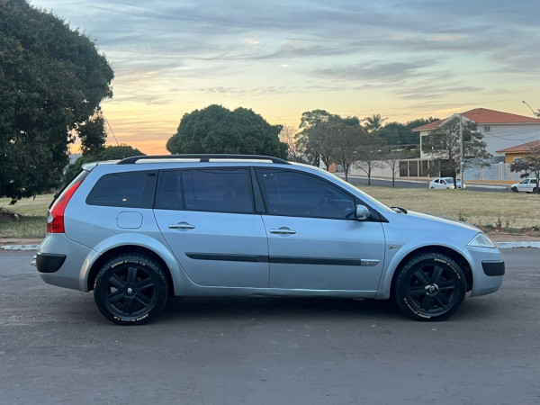 RENAULT Megane Grand Tour 1.6 16V 4P FLEX DYNAMIQUE